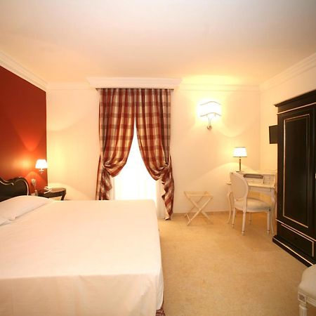 Palace Hotel Vieste Luaran gambar