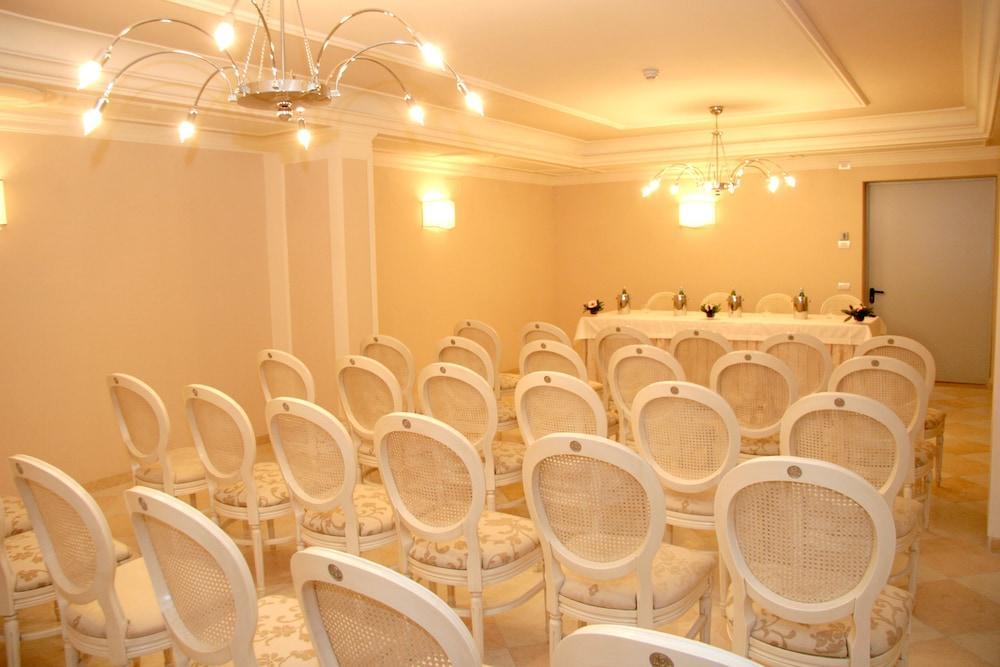 Palace Hotel Vieste Luaran gambar