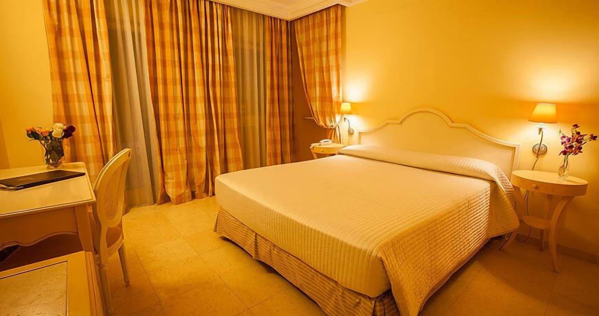Palace Hotel Vieste Luaran gambar