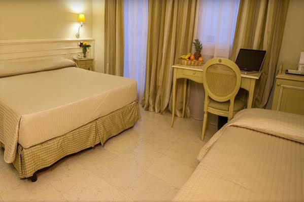 Palace Hotel Vieste Luaran gambar