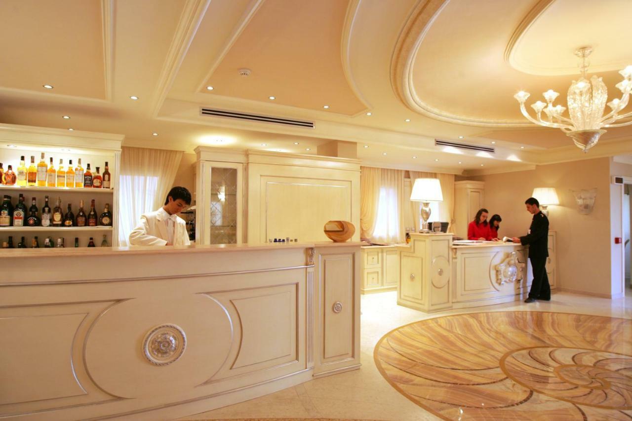 Palace Hotel Vieste Luaran gambar